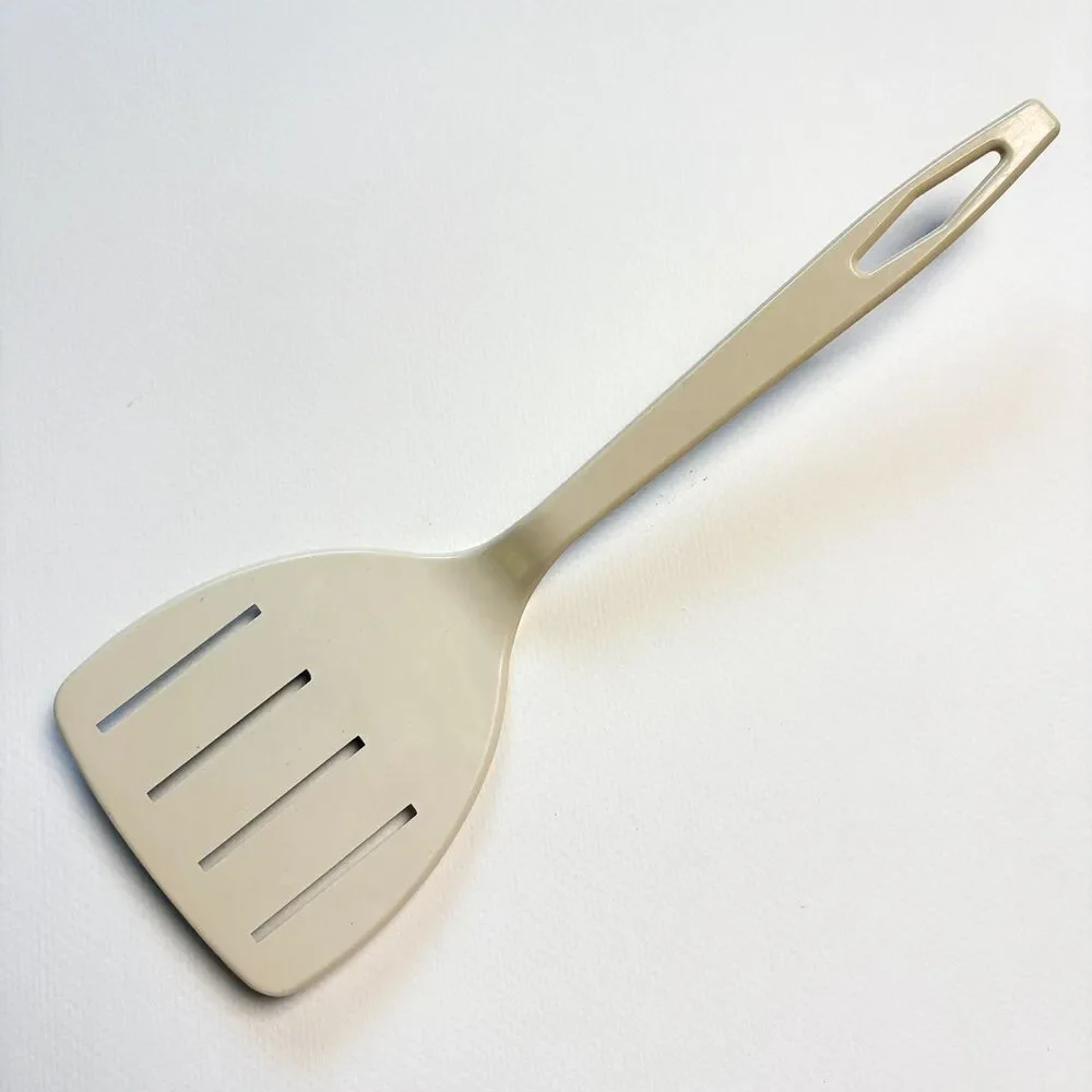Vintage Tailor Made Products Spatula Beige Slotted Turner Kitchen Utensil Good